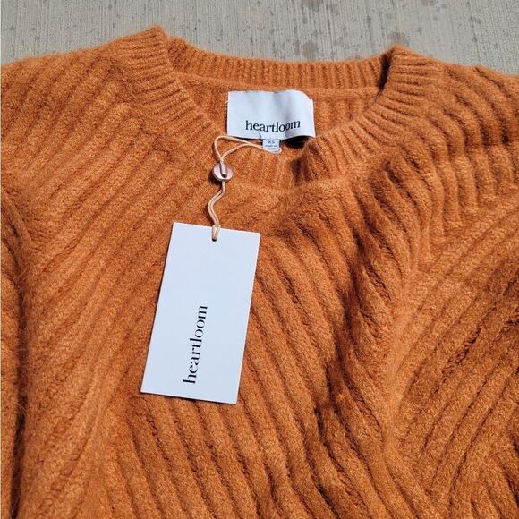 NWT Heartloom Crew Neck Balloon Sleeve Sweater - Picture 8 of 9